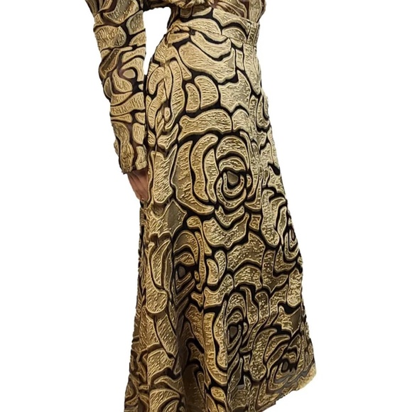 # A237 N by Nancy Power Chic Gold & Black Floral Embroidered Skirt NWT M - Picture 7 of 7